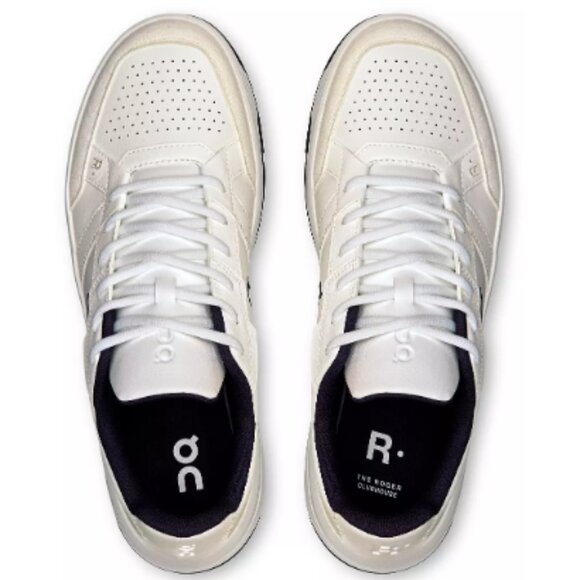 On Men's THE ROGER Clubhouse Shoes (White/Midnight) - Picture 2 of 4